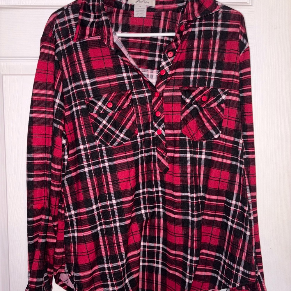 Classic Plaid Button-Up Shirt - Red and Black